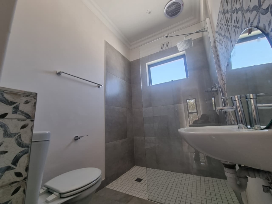 2 Bedroom Property for Sale in Rondebosch East Western Cape